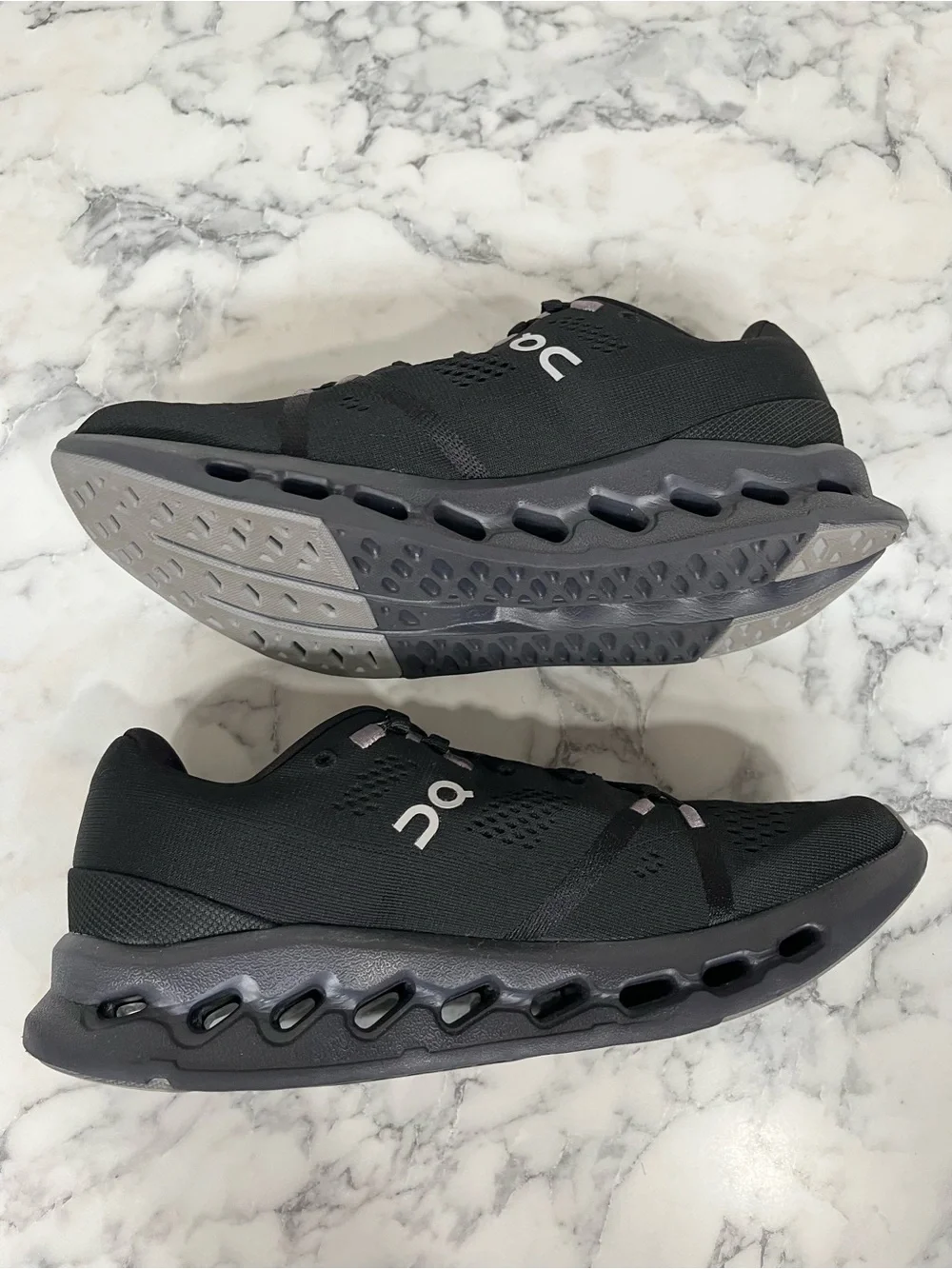 ON Cloudsurfer Women’s All Black Running Shoes Size 9.5
